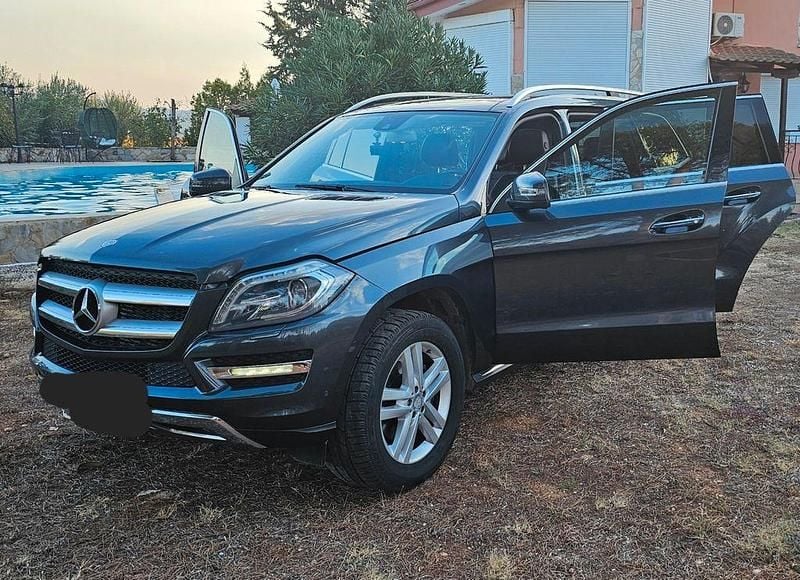 Grau Gebraucht 2013 Mercedes GL350 SUV | 33.999 € - Bild 1/4