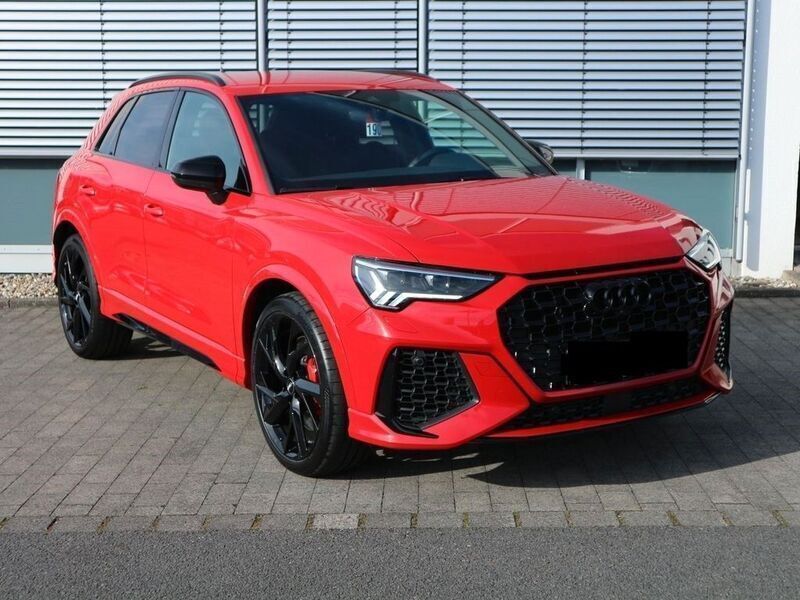 Rot Gebraucht 2020 Audi RS Q3 Sport SUV | 48.625 € (Fairer Preis) - Bild 1/4