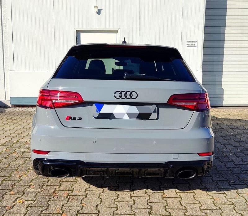 Gebraucht Audi RS3 Sportback Advanced 400 PS (294 kW) 2019 Grau Kleinwagen