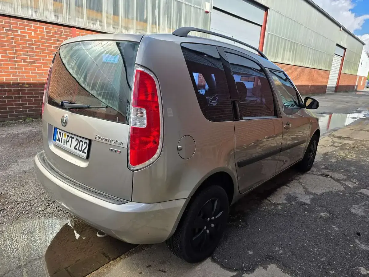 Gebraucht Skoda Roomster Style 69 PS (50 kW) 2007 Cappuccinobeige metallic Van / Kleinbus