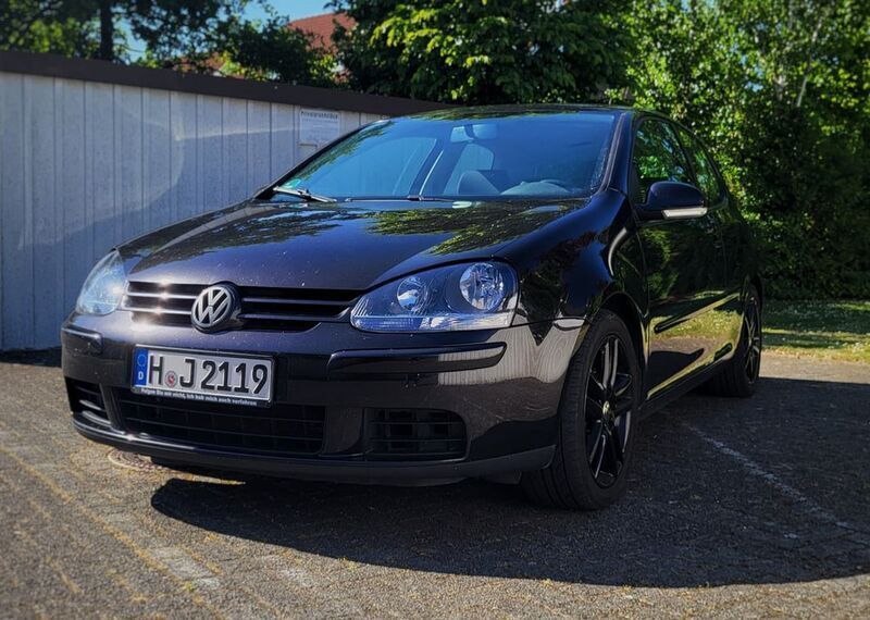 Schwarz Gebraucht 2006 VW Golf V Sportline Limousine | 4.000 € (Teuer) - Bild 1/4