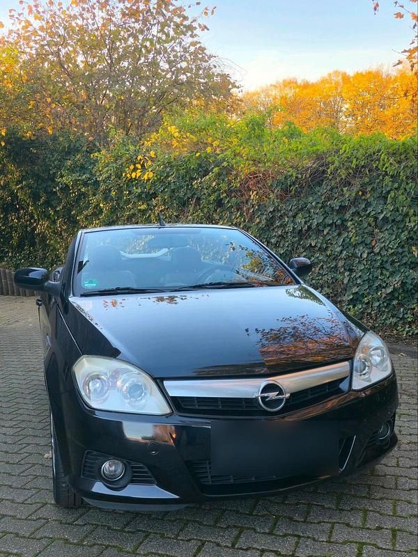Gebraucht Opel Tigra 90 PS (66 kW) 2005 Schwarz Cabrio