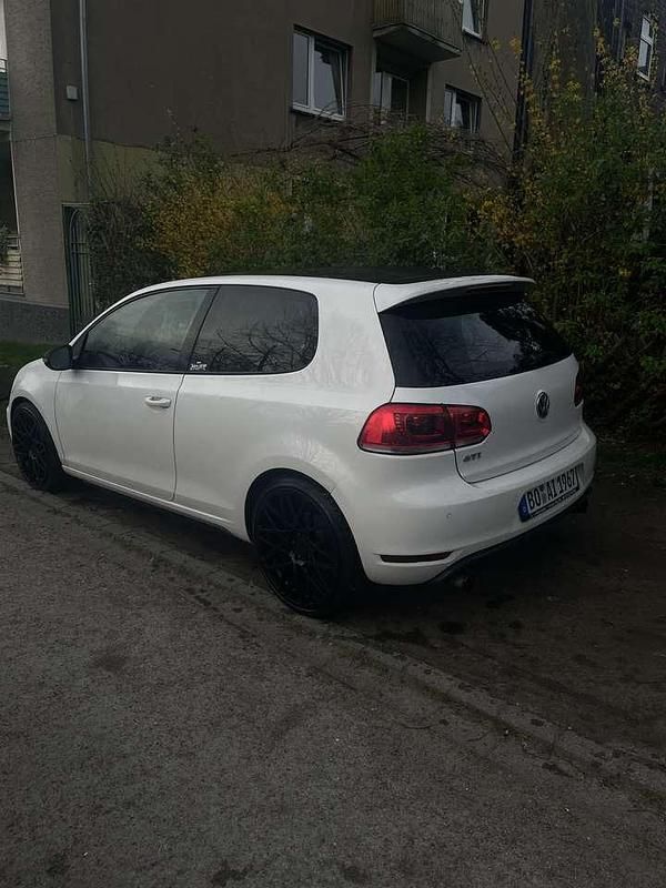 Weiß Gebraucht 2011 VW Golf VI GTI Limousine | 7.000 € (Guter Preis) - Bild 1/4