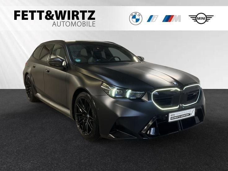 Individual frozen black metallic Gebraucht 2024 BMW M5 Sport Line Kombi | 131.500 € (Fairer Preis) - Bild 1/3