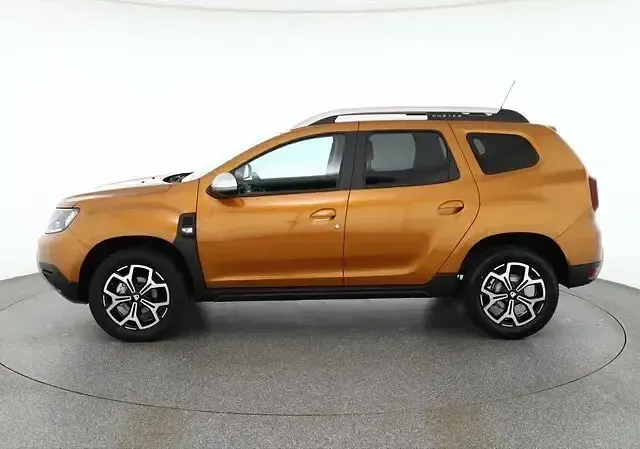 Używany Dacia Duster Prestige 125 KM (91 kW) 2018 Pomarańczowy SUV