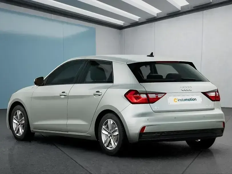 Gebraucht Audi A1 2024 Silber SUV