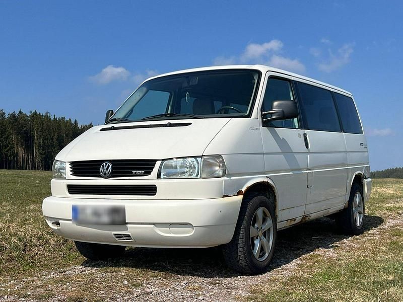 Second-hand VW Caravelle 102 CP (75 kW) 2002 Alb Van