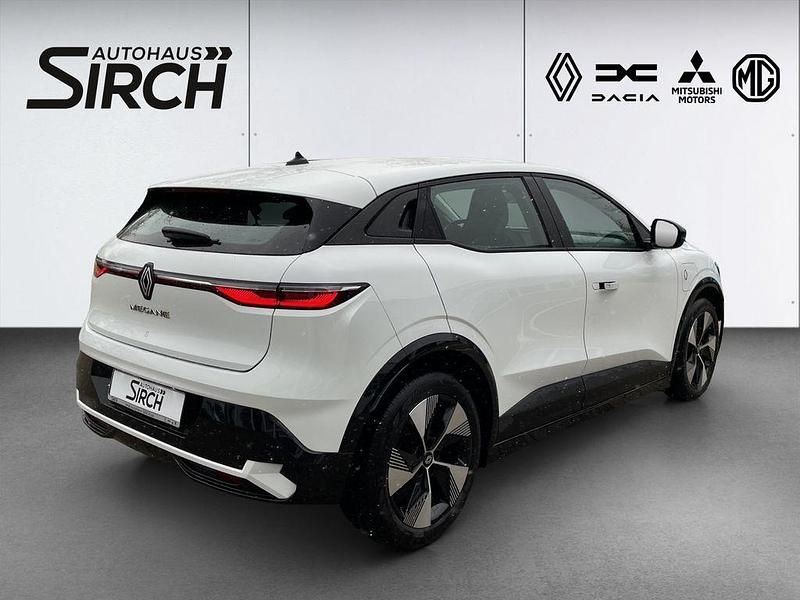 Gebraucht Renault Mégane Equilibre 96 kW (131 PS) 2022 Weiß Limousine