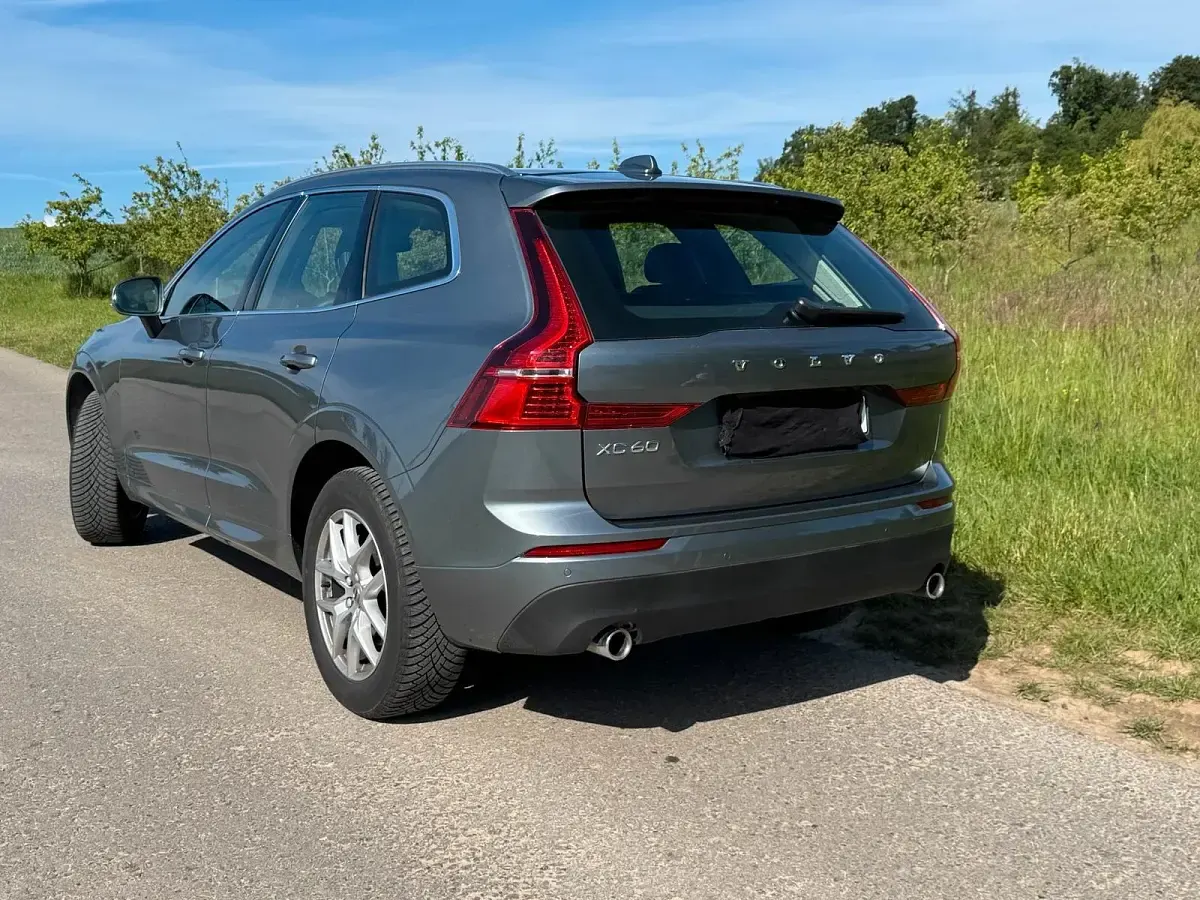 Gebraucht Volvo XC60 190 PS (139 kW) 2020 Grau SUV
