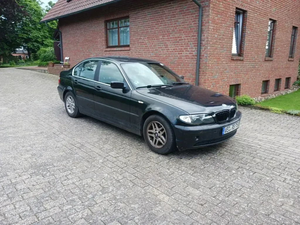Gebraucht BMW 316 116 PS (85 kW) 2003 Schwarz Limousine