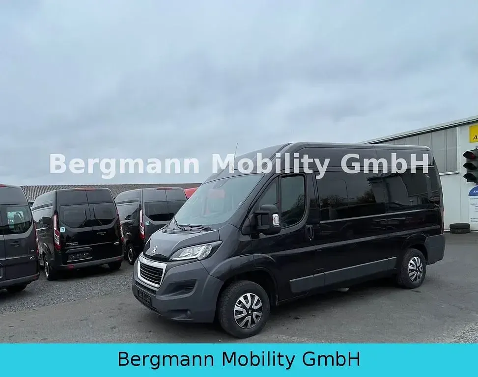 Gebraucht Peugeot Boxer 110 PS (80 kW) 2017 Schwarz Van