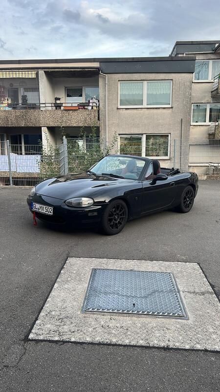 Schwarz Gebraucht 2001 Mazda MX5 Cabrio | 4.350 € - Bild 1/4