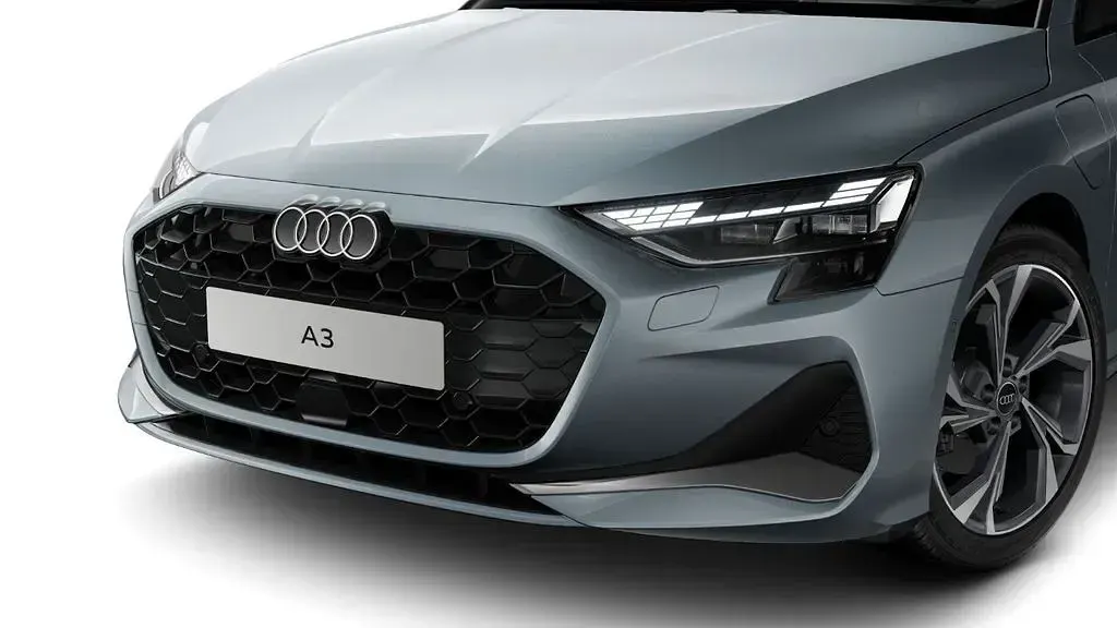 Gebraucht Audi A3 Advanced 204 PS (150 kW) 2025 Grau Limousine
