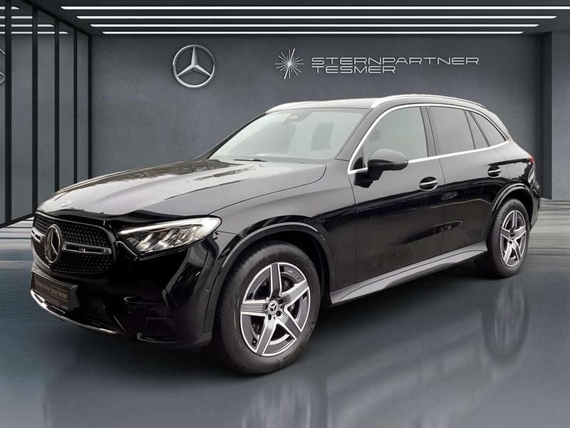 Gebraucht Mercedes GLC300 AMG 269 PS (197 kW) 2024 Unilack schwarz uni SUV