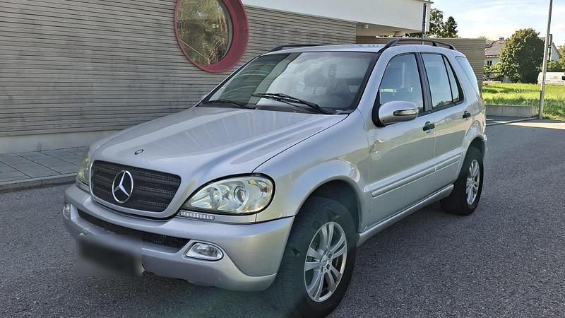 Gebraucht Mercedes ML270 163 PS (119 kW) 2003 SUV