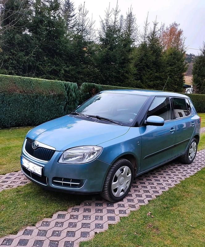 Blau Gebraucht 2009 Skoda Fabia Limousine | 2.600 € (Guter Preis) - Bild 1/4