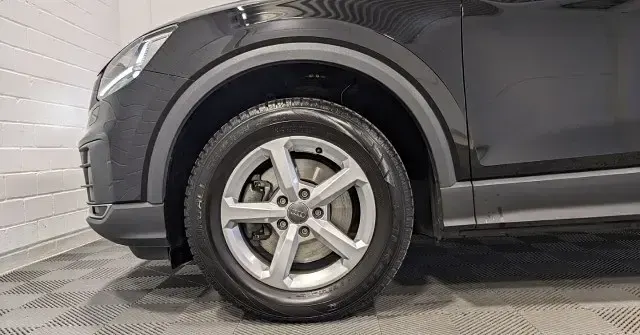 Gebraucht Audi Q2 Design 116 PS (85 kW) 2018 Schwarz SUV