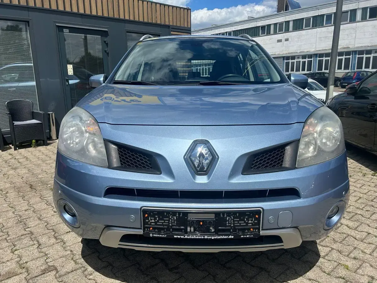 Gebraucht Renault Koleos Dynamique 171 PS (125 kW) 2009 Grau SUV