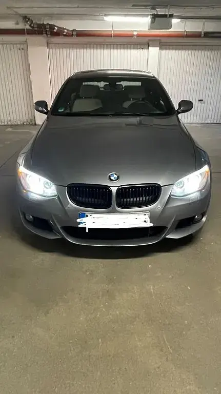 Gebraucht BMW 335 M Sport 306 PS (225 kW) 2012 Grau Coupé