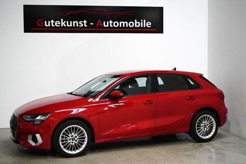 Rot Gebraucht 2023 Audi A3 Sport Limousine | 22.500 € (Superpreis) - Bild 1/4