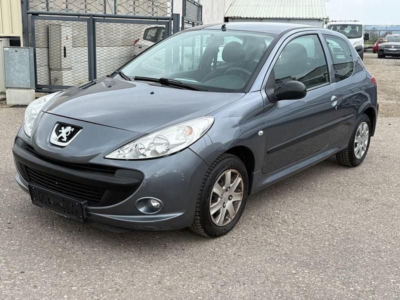 Gebraucht Peugeot 206 60 PS (44 kW) 2010 Grau Limousine