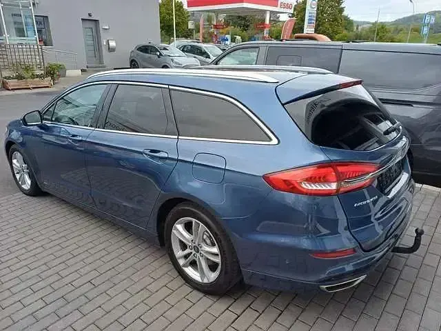 Gebraucht Ford Mondeo Titanium 190 PS (139 kW) 2019 Chromablaumetallic Kombi