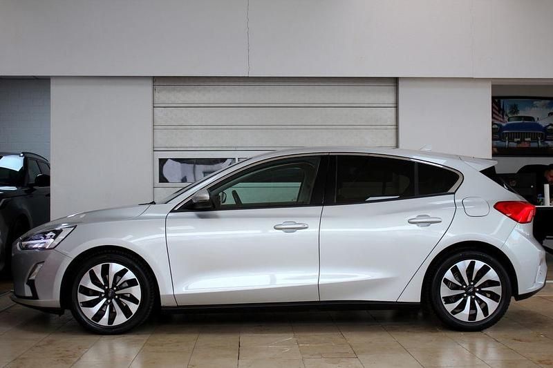 Gebraucht Ford Focus Titanium 125 PS (91 kW) 2019 Silber Limousine