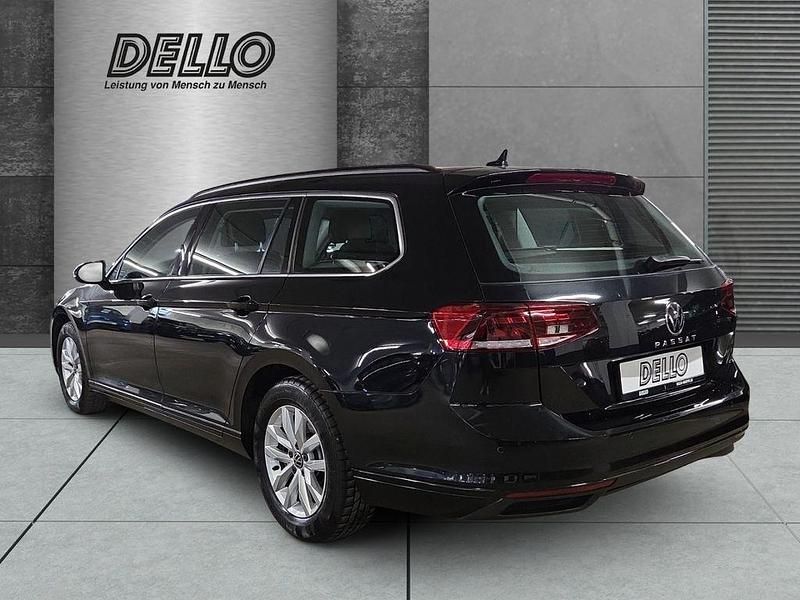 Gebraucht VW Passat Business 150 PS (110 kW) 2023 Deep black perleffekt Kombi