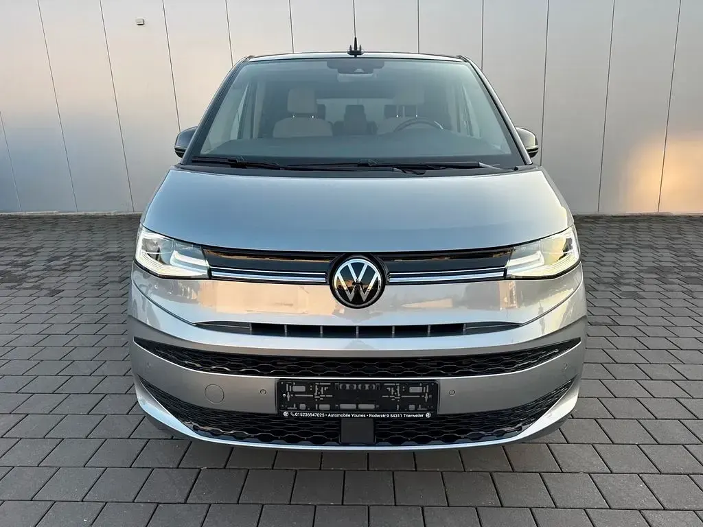 Gebraucht VW Multivan Edition 150 PS (110 kW) 2024 Grau Van / Kleinbus