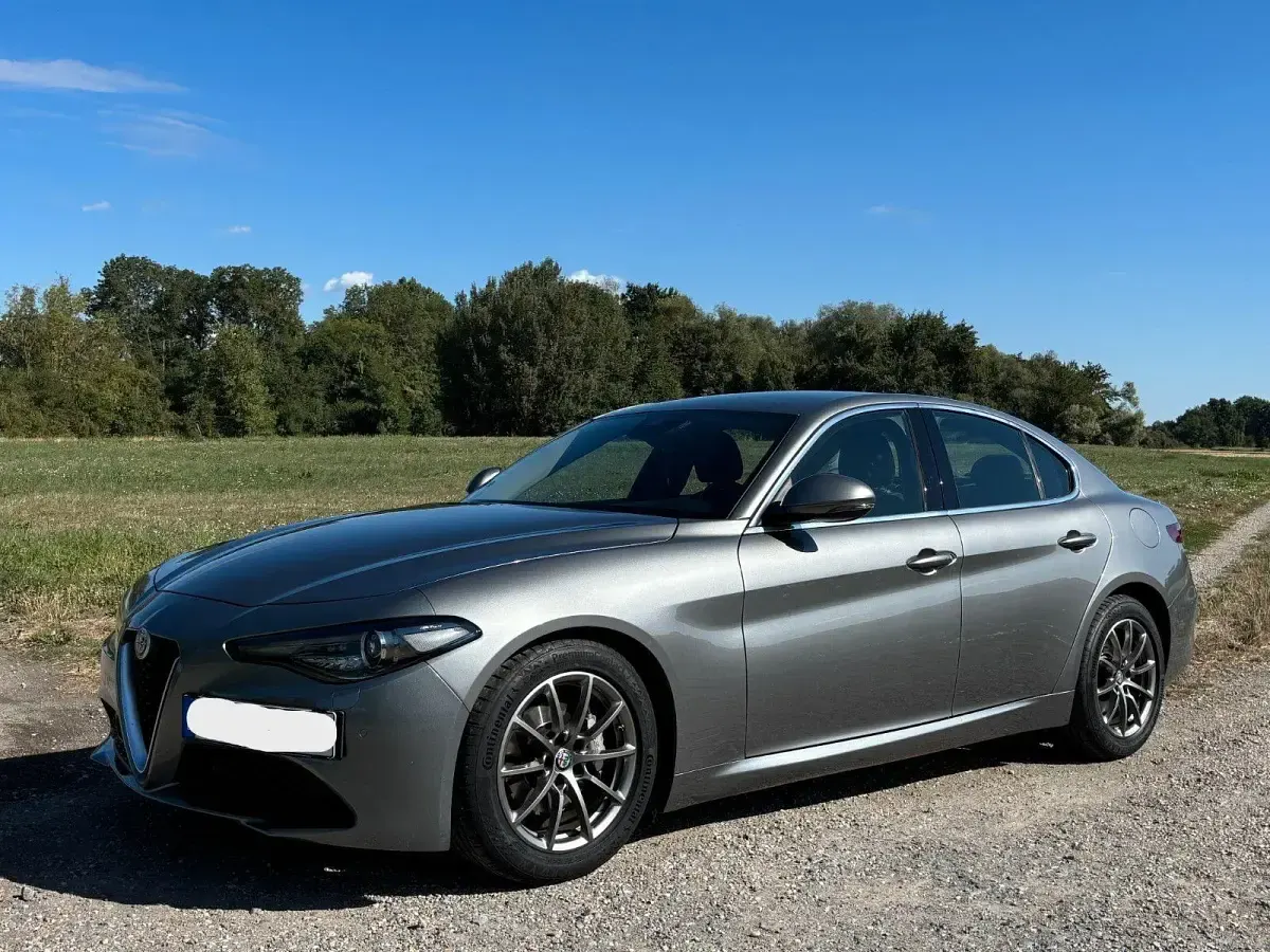 Gebraucht Alfa Romeo Giulia Super 179 PS (131 kW) 2016 Schwarz Limousine