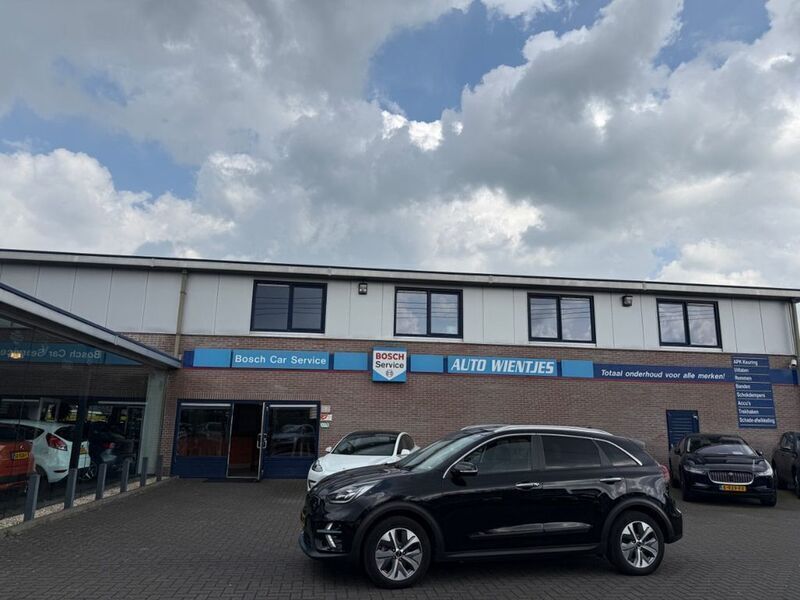 Schwarz Gebraucht 2020 Kia e-Niro SUV | 18.450 € (Guter Preis) - Bild 1/4