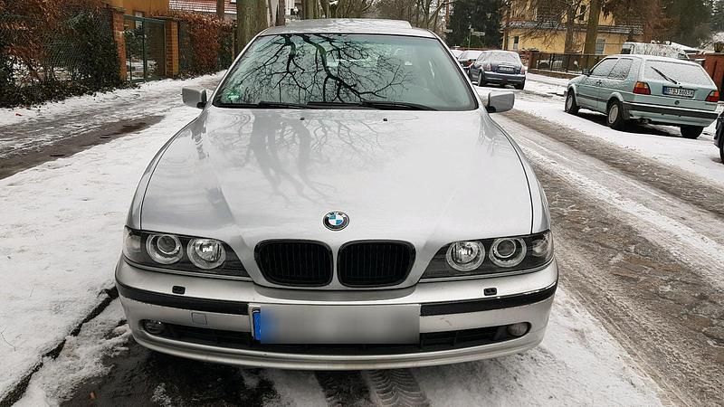 Gebraucht BMW 520 150 PS (110 kW) 1997 Silber Limousine