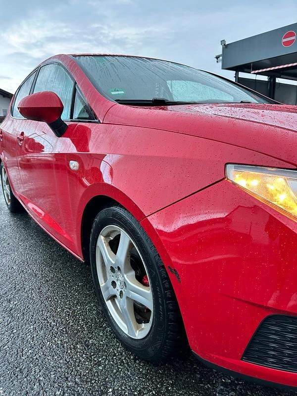 Gebraucht Seat Ibiza 90 PS (66 kW) 2009 Rot Kleinwagen