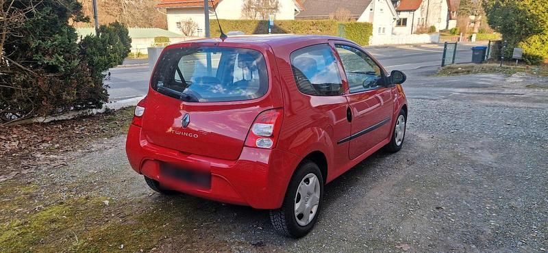 Gebraucht Renault Twingo 76 PS (55 kW) 2009 Rot Kleinwagen