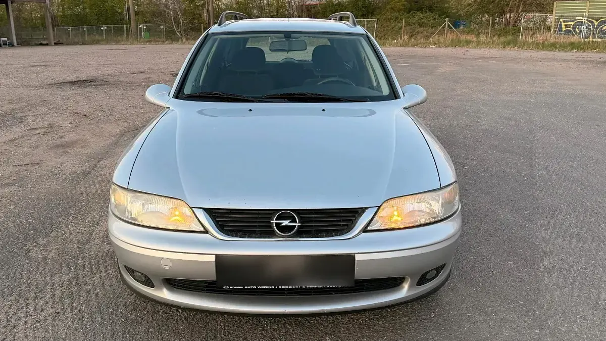 Usata Opel Vectra 125 CV (91 kW) 2001 Argento Station wagon