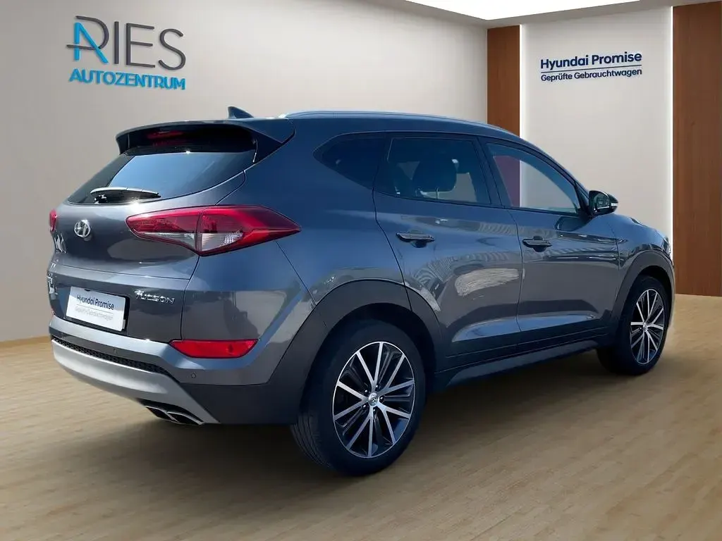 Gebraucht Hyundai Tucson Passion 177 PS (130 kW) 2018 Grau SUV