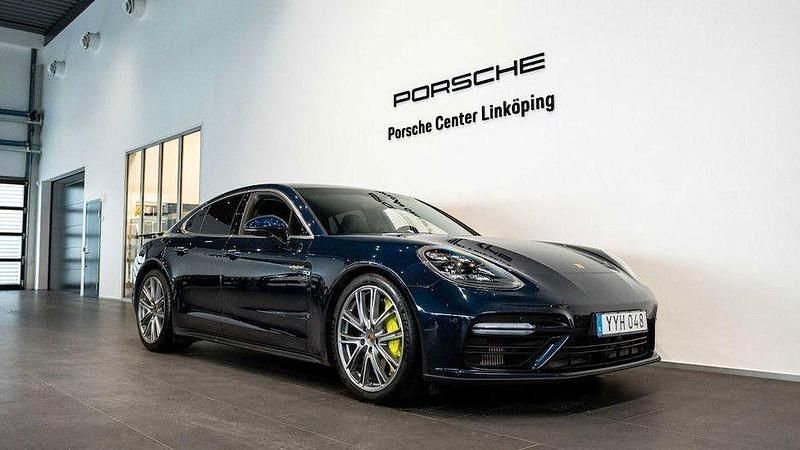 Blau Gebraucht 2017 Porsche Panamera Turbo S Limousine | 76.900 € (Fairer Preis) - Bild 1/4