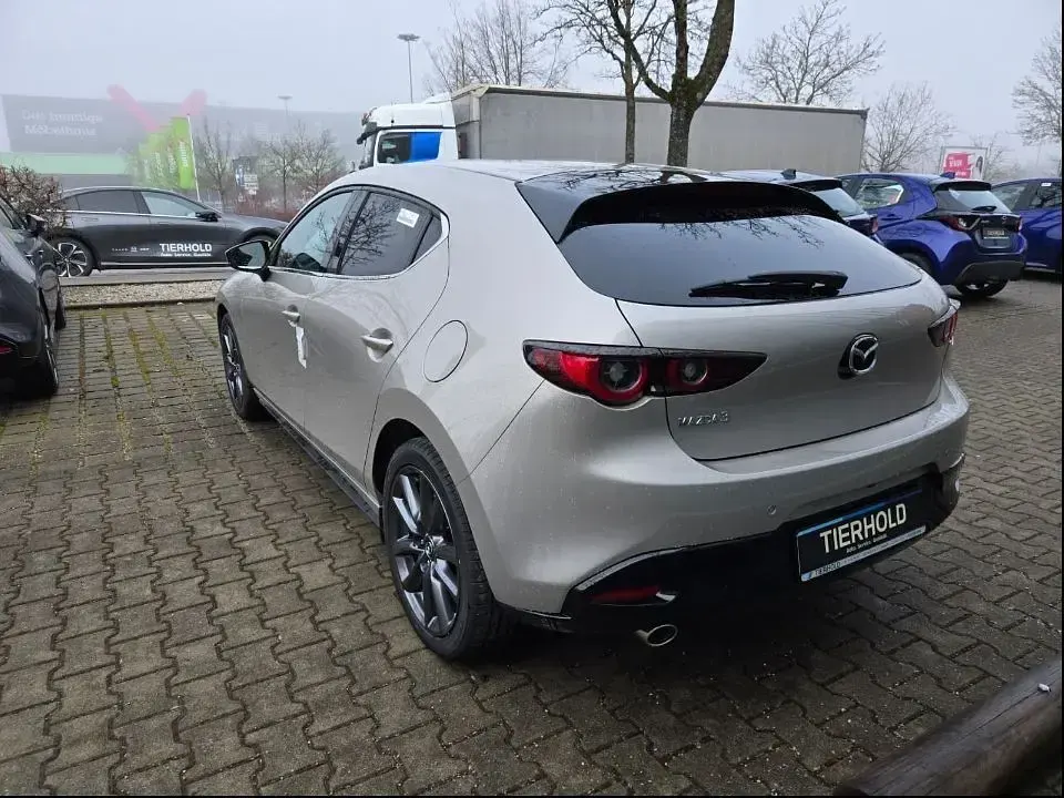 Neu Mazda 3 Exclusive-Line 186 PS (136 kW) 2025 Kleinwagen