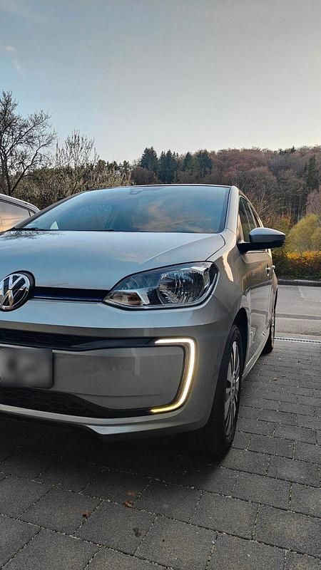 Second-hand VW e-up! 60 kW (82 CP) 2019 Argintiu Hatchback