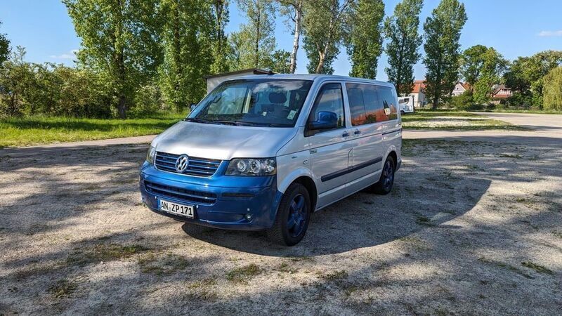 Silber Gebraucht 2009 VW T5 United Van | 12.990 € (Guter Preis) - Bild 1/4
