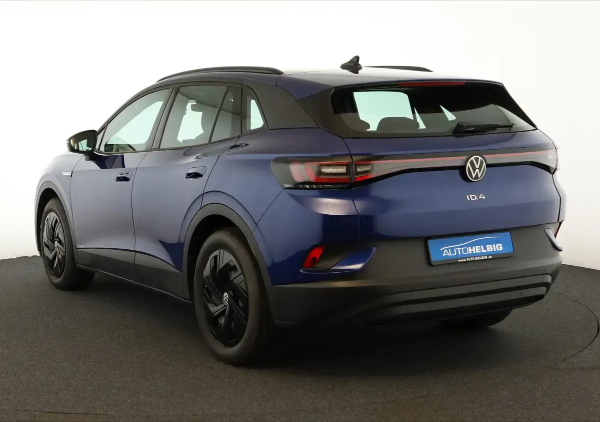 Gebraucht VW ID.4 Pro Performance 150 kW (204 PS) 2023 Blue dusk metallic SUV