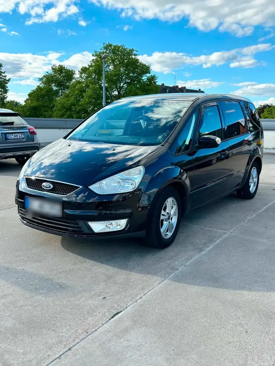 Gebraucht Ford Galaxy 140 PS (102 kW) 2009 Schwarz Van / Kleinbus