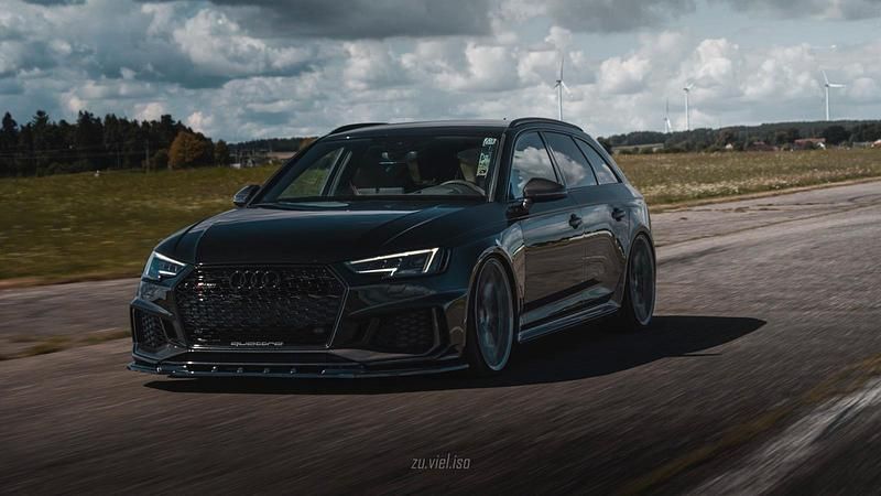 Second-hand Audi RS4 450 CP (330 kW) 2018 Negru Break