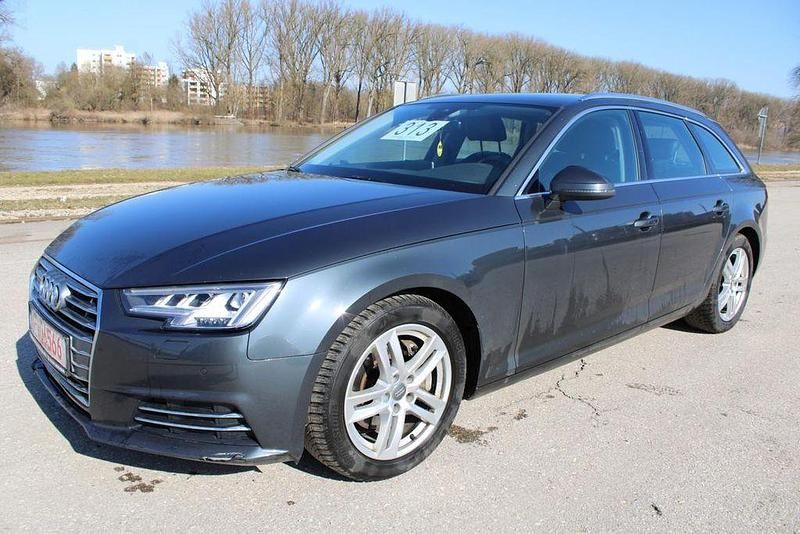 Gebraucht Audi A4 Sport 218 PS (160 kW) 2017 Grau Kombi