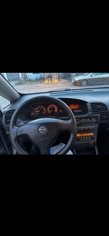 Gebraucht Opel Zafira 125 PS (91 kW) 2004 Grau Van / Kleinbus