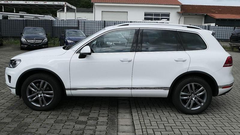 Gebraucht VW Touareg Terrain Tech 262 PS (192 kW) 2016 Weiß SUV