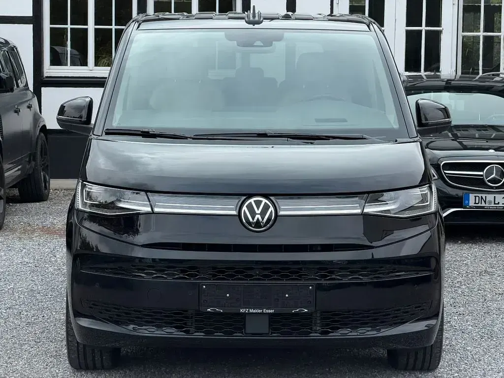 Gebraucht VW Multivan Style 150 PS (110 kW) 2025 Schwarz Van / Kleinbus