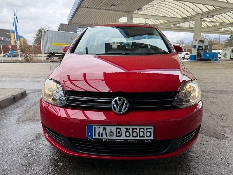 Gebraucht VW Golf Plus Cross Team 122 PS (89 kW) 2009 Rot Van / Kleinbus