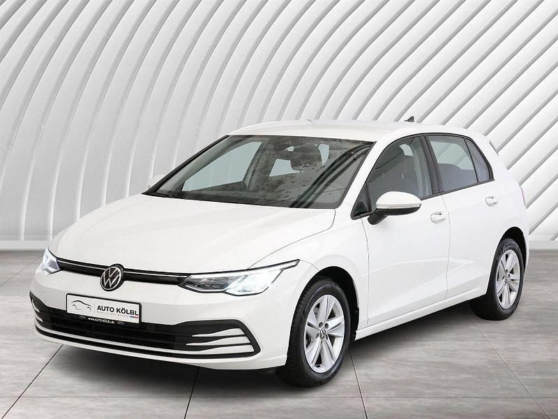 Pure white Gebraucht 2022 VW Golf VIII Life Limousine | 19.990 € (Fairer Preis) - Bild 1/4