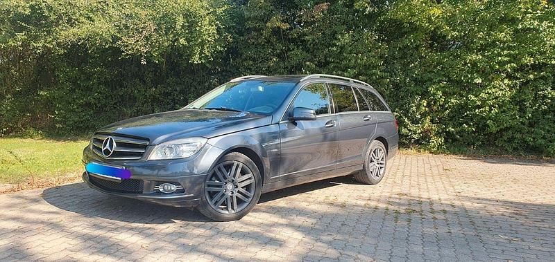 Grau Gebraucht 2008 Mercedes C320 Avantgarde Kombi | 9.999 € - Bild 1/4